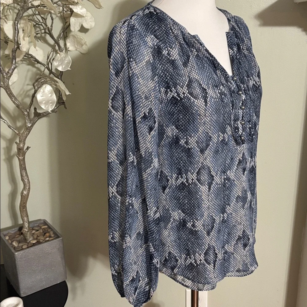 White House Black Market Snake Print Navy Blouse